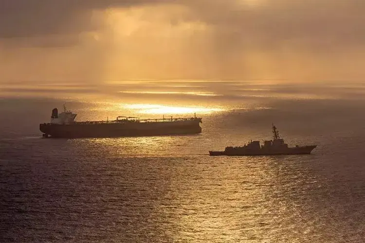 Iranian tankers linger off Sri Lanka