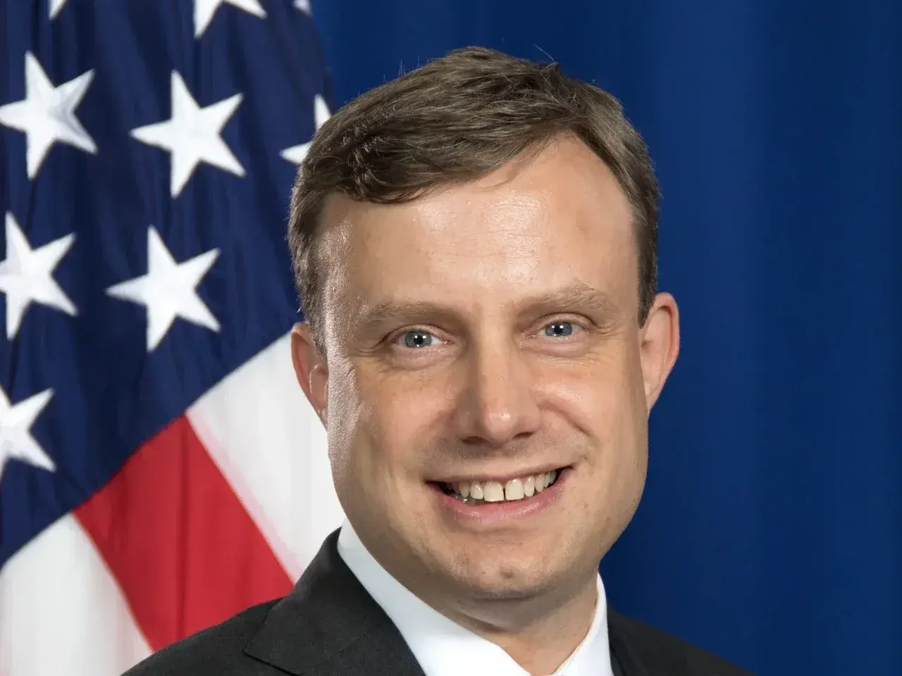 Eric Meyer sworn in as new U.S. ambassador to Sri Lanka