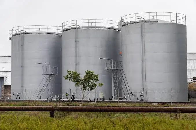 US$3.04m fuel tank project cleared for Muthurajawela