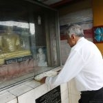 Prime Minister Wickremesinghe worshiping at a Buddhist temple recently.  Unfortunately, he has never been able to win the confidence of a majority of the Sinhalese.