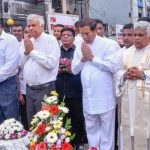 President Maithripala Sirisena, Prime Minister Ranil Wickremasinghe, Colombo Mayor Rosy Senanayake and other politicians join the parish priest of St. Anthony’s Church, Kochchikade, at a vigil a week after the Easter Sunday bombings.  St. Anthony’s was one of the churches that was bombed. (courtesy PMD)